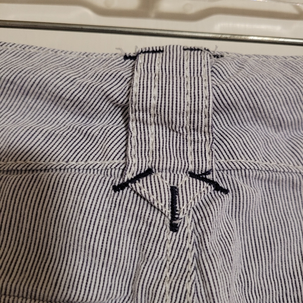 Women's Ubfree shorts, size 11, demin stripes - Picture 5 of 10